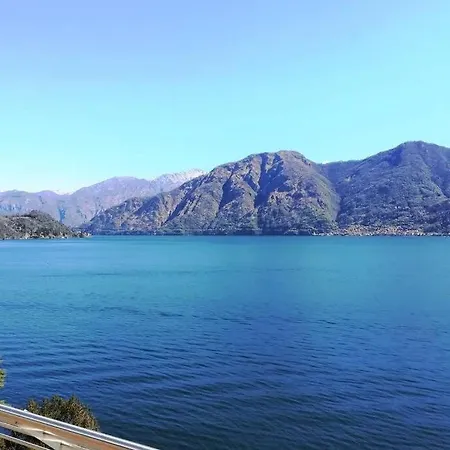 Terrazza Blu شقة سالا كوماسينا